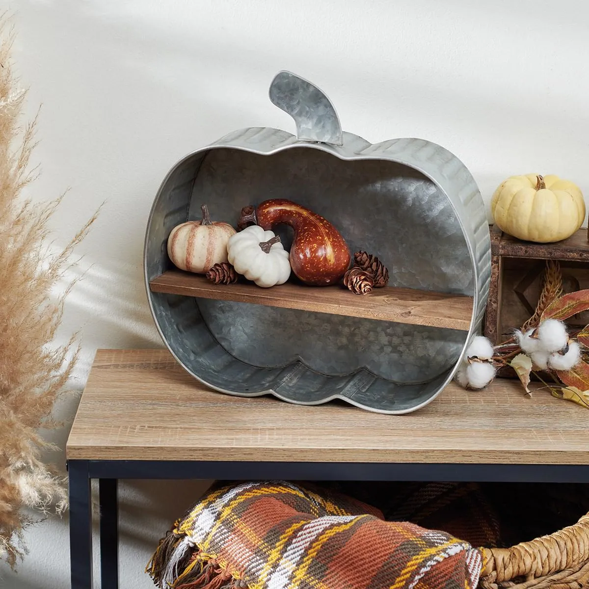 RUSTIC PUMPKIN SHELF